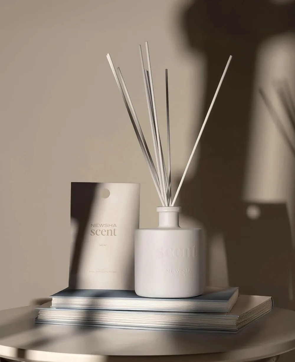 NEWSHA Home fragrance diffuser — mood shot